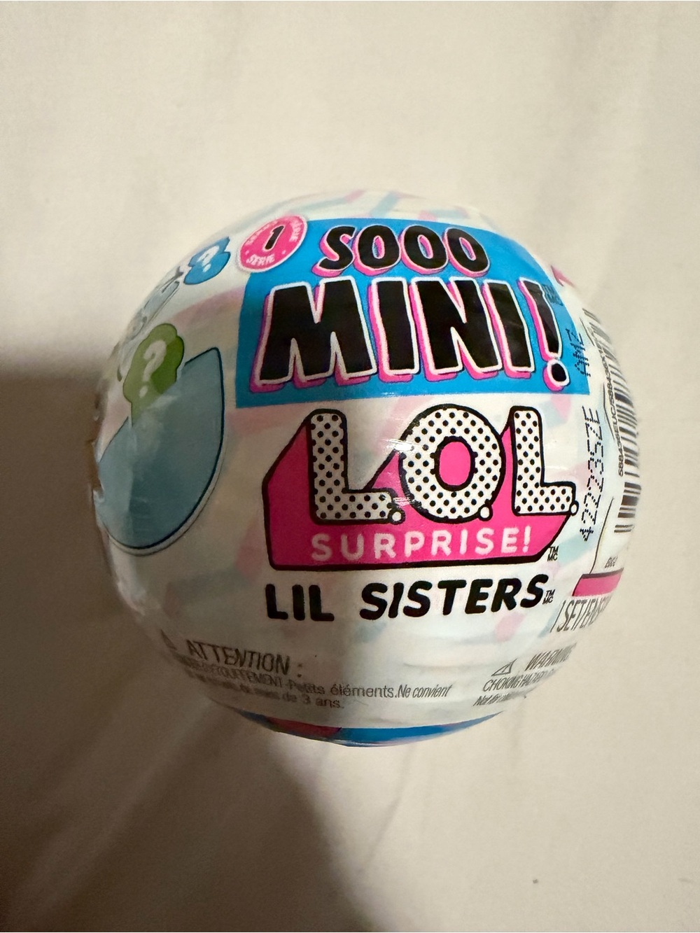 L.O.L. Surprise! Lil Sisters Sooo Mini Ball - Pink & Blue